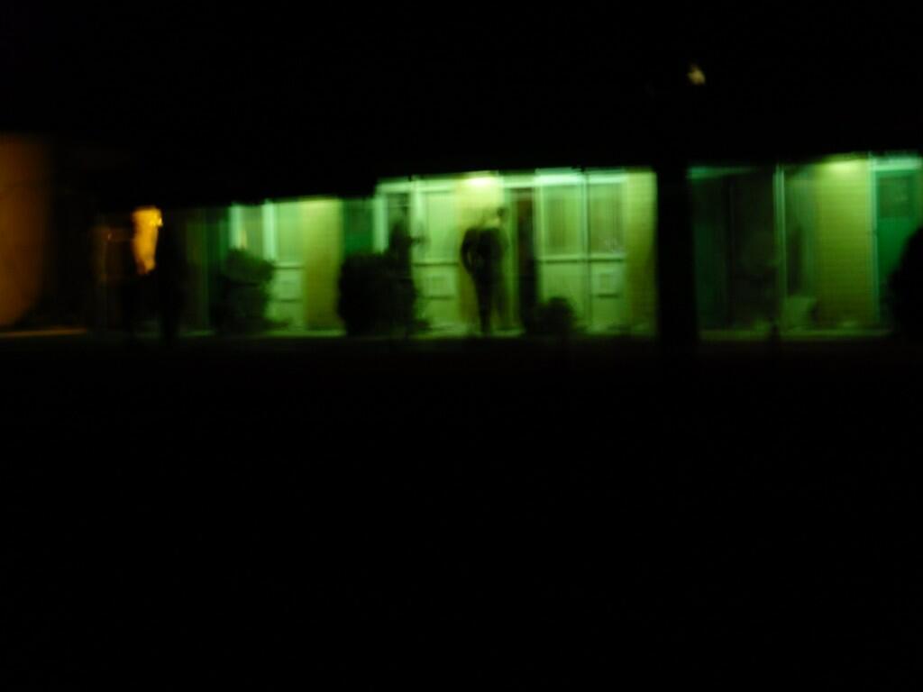 005.jpg
